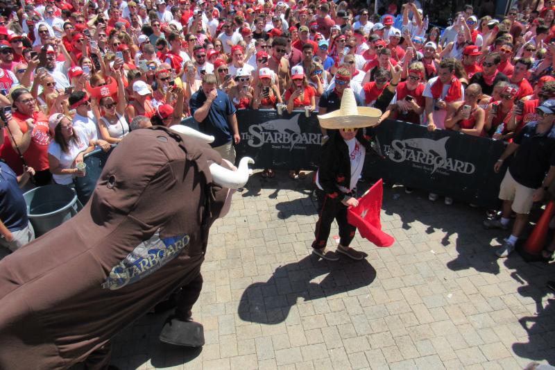 25th annual Running of the Bull takes over Dewey Cape Gazette